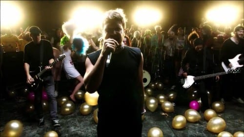 Emil Bulls - Pants Down (Official Video).mp4_snapshot_00.59_[2014.07.24_13.39.55]